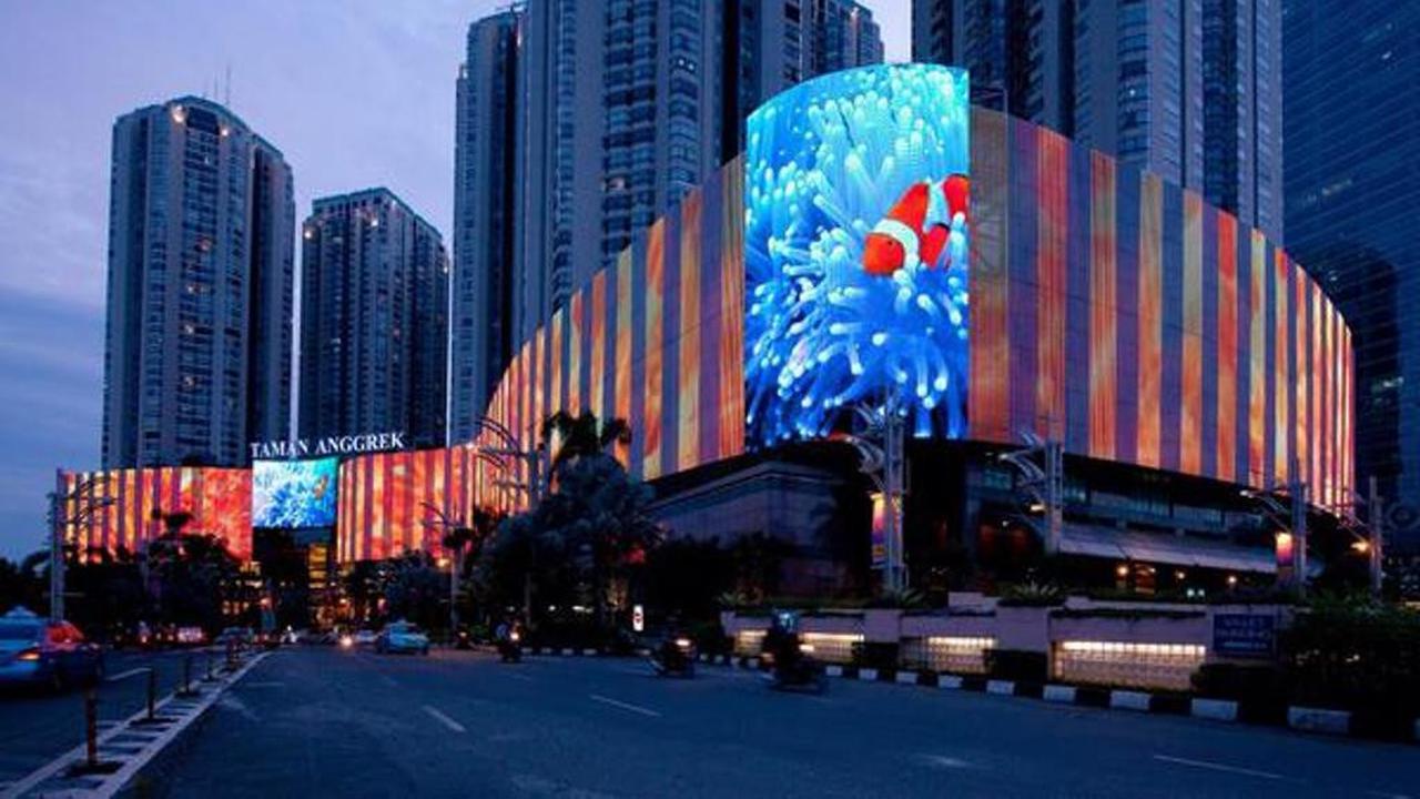 Beragam Program Belanja Natal di Mal Taman Anggrek