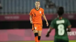 Vivianne Miedema merupakan kunci sukses Belanda saat membantai Zambia pada pertandingan babak penyisihan Grup F. Ia bahkan membawa timnya menjuarai Euro 2017. Saat ini, Miedema telah mencetak 77 gol termasuk 4 golnya ke gawang Zambia dari 96 penampilannya untuk Belanda. (Foto: AP/Andre Penner)