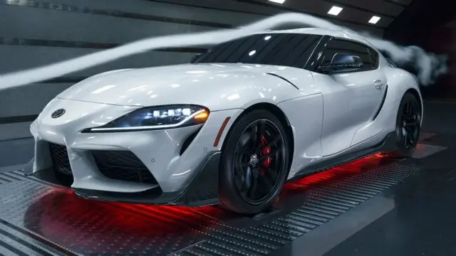 Toyota GR Supra transmisi manual (Toyota)