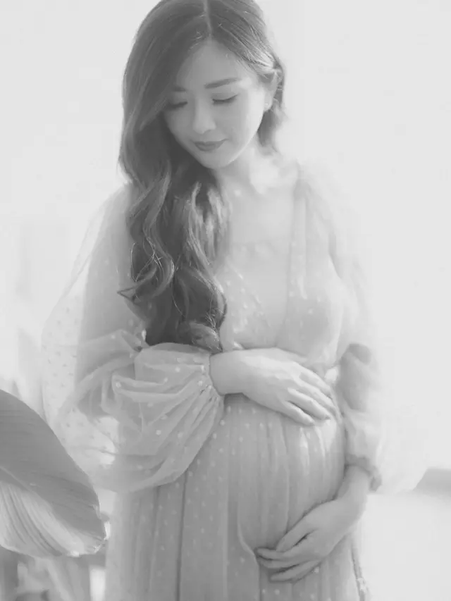 7 Potret Franda Pamer Baby Bump di Kehamilan Kedua, Penuh Bahagia