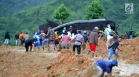Kedatangan Masyarakat Hambat Evakuasi Korban Longsor Sukabumi