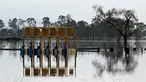 Kondisi ketinggian air di sepanjang Sungai Hunter, pinggiran kota Newcastle, Australia pada 23 Mei 2025. (Saeed KHAN/AFP)