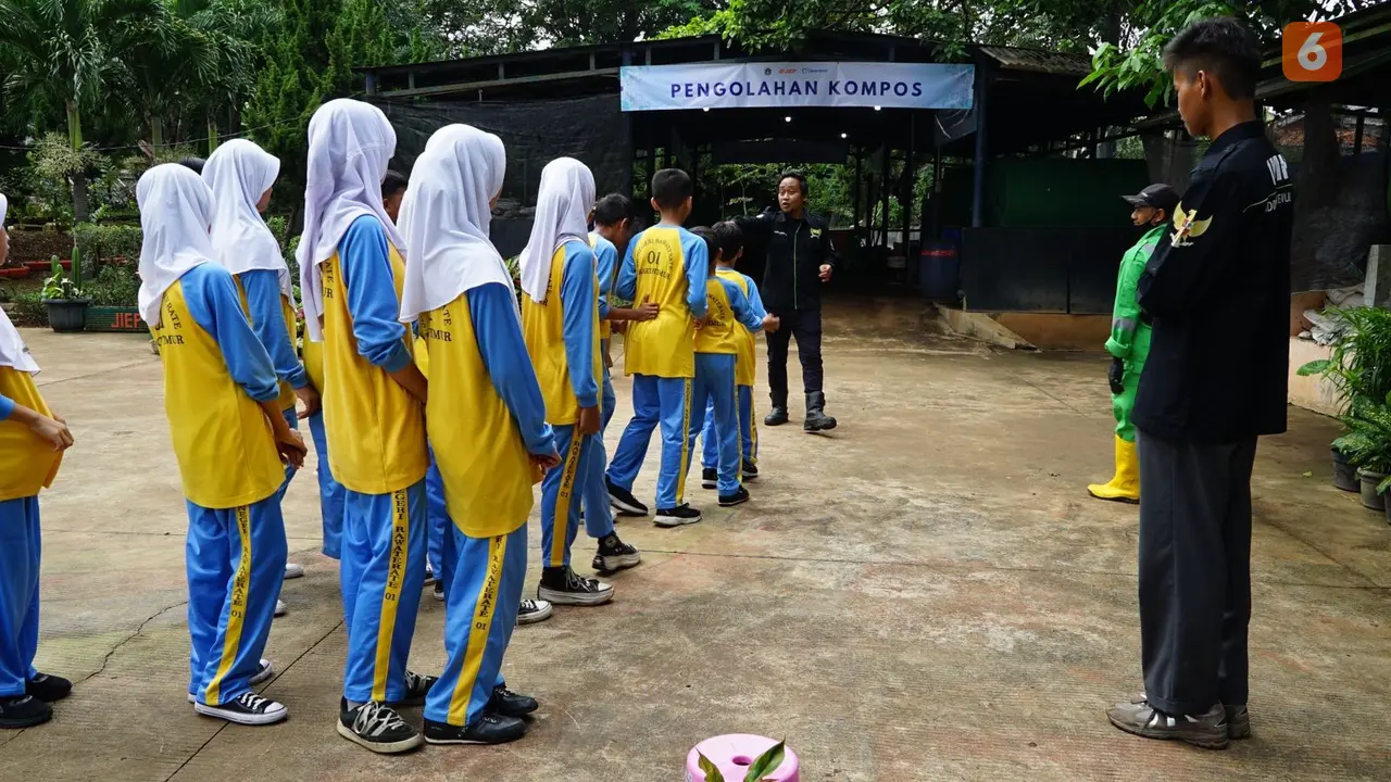 Siswa siswi Sekolah Dasar Negeri (SDN) 01 Rawaterate.