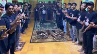 Doa bersama mengucap rasa syukur relawan dulur Gibran atas kemenangan hasil Quick Count Pemilu 2024. (Ist)