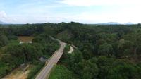 Jalan Perbatasan Kalimantan Entikong-Kembayang (Foto: Dokumentasi Ditjen Bina Marga Kementerian Pekerjaan Umum)
