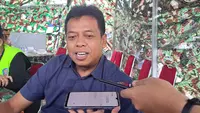 Sekretaris Daerah (Sekda) DKI Jakarta Joko Agus Setyono memberikan keterangan kepada wartawan saat mengunjungi lokasi kebakaran Plumpang di Jakarta Utara, Sabtu (4/3/2023). (Foto: 
Lydia Fransisca/Merdeka.com).