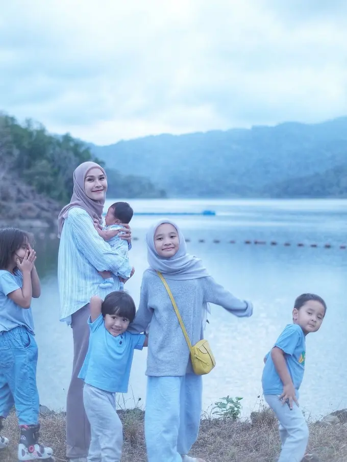 [Fimela] Zaskia Adya Mecca