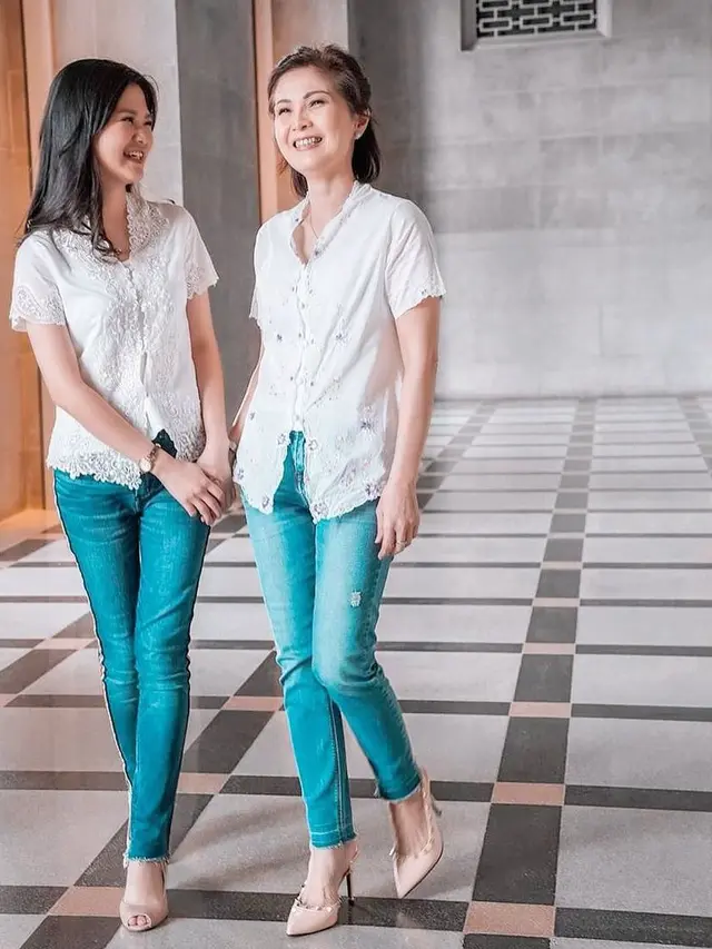 Felicia Tissue dan Meilia Lau. (Foto: Instagram @feliciatissue)