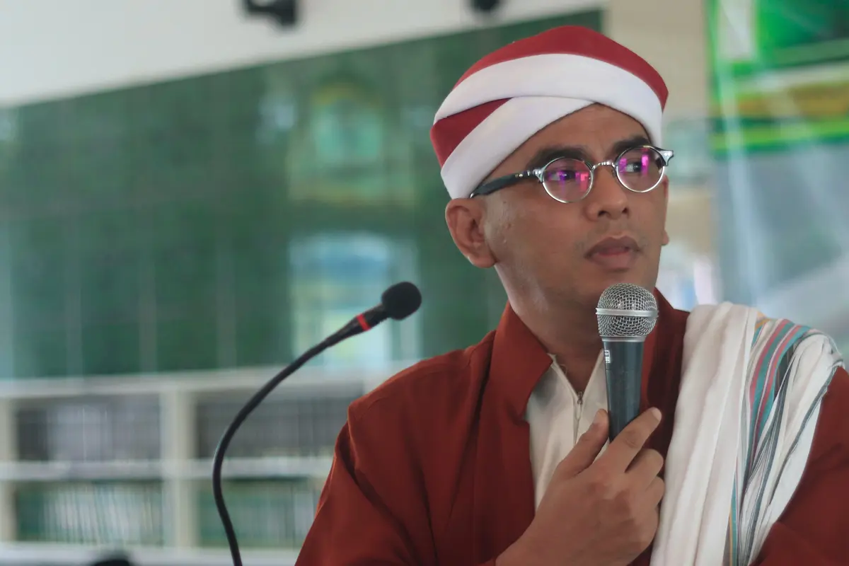 Ilustrasi ustaz, menyampaikan ceramah