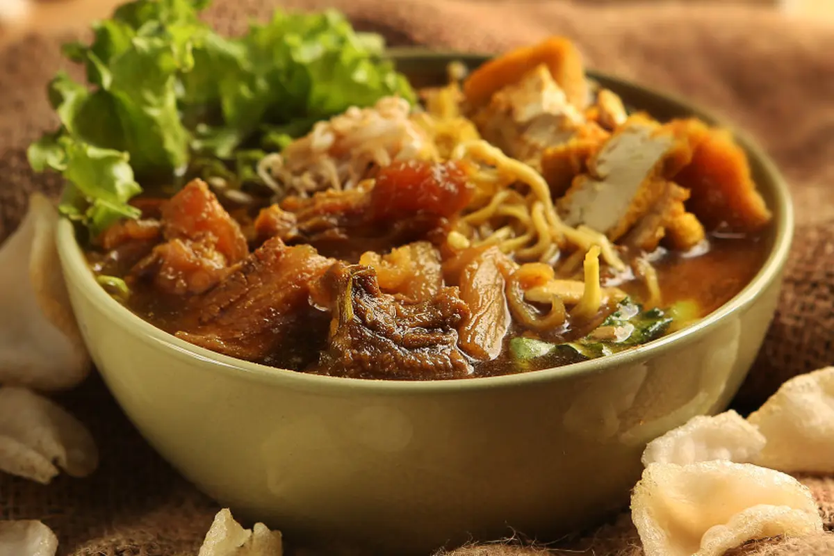 tahu campur