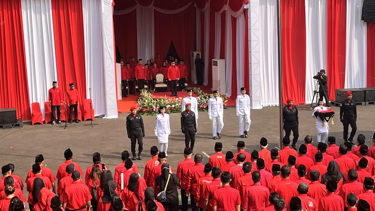 PDIP Sesalkan Kemunduran Demokrasi di Hari Lahir Pancasila: Hukum Tunduk pada Kekuasaan