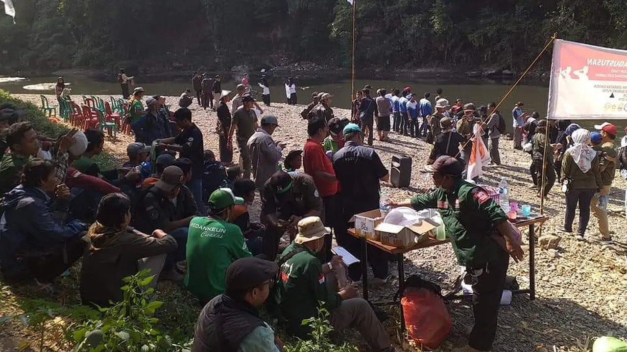 Upacara Peringatan HUT RI ke-74 di Sungai Cileungsi