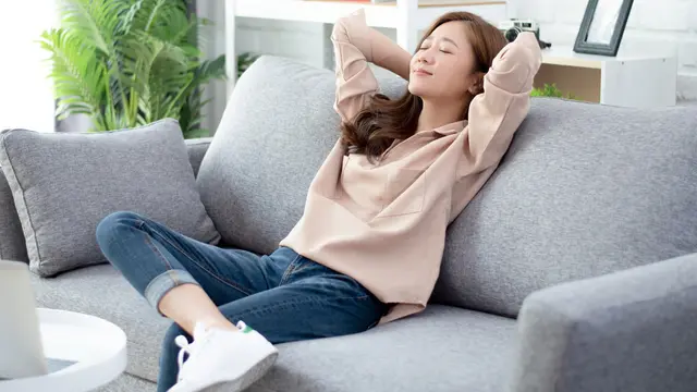 Zodiak yang Tidak Pernah Memikirkan Perkataan Orang Lain