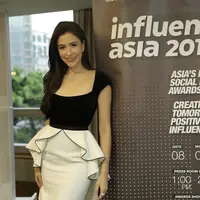 Youtuber lifestyle Sririta Jensen terksesan dengan Facebook Live. (Bintang.com/Galih W. Satria)