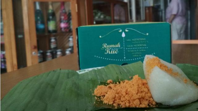 Tapak Tilas Bondan Winarno di Kedai Ketan Gurih Cirebon ...