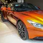 Pabrikan mobil sport mewah asal Inggris, Aston Martin, resmi memperkenalkan Aston Martin DB11 di Malaysia.