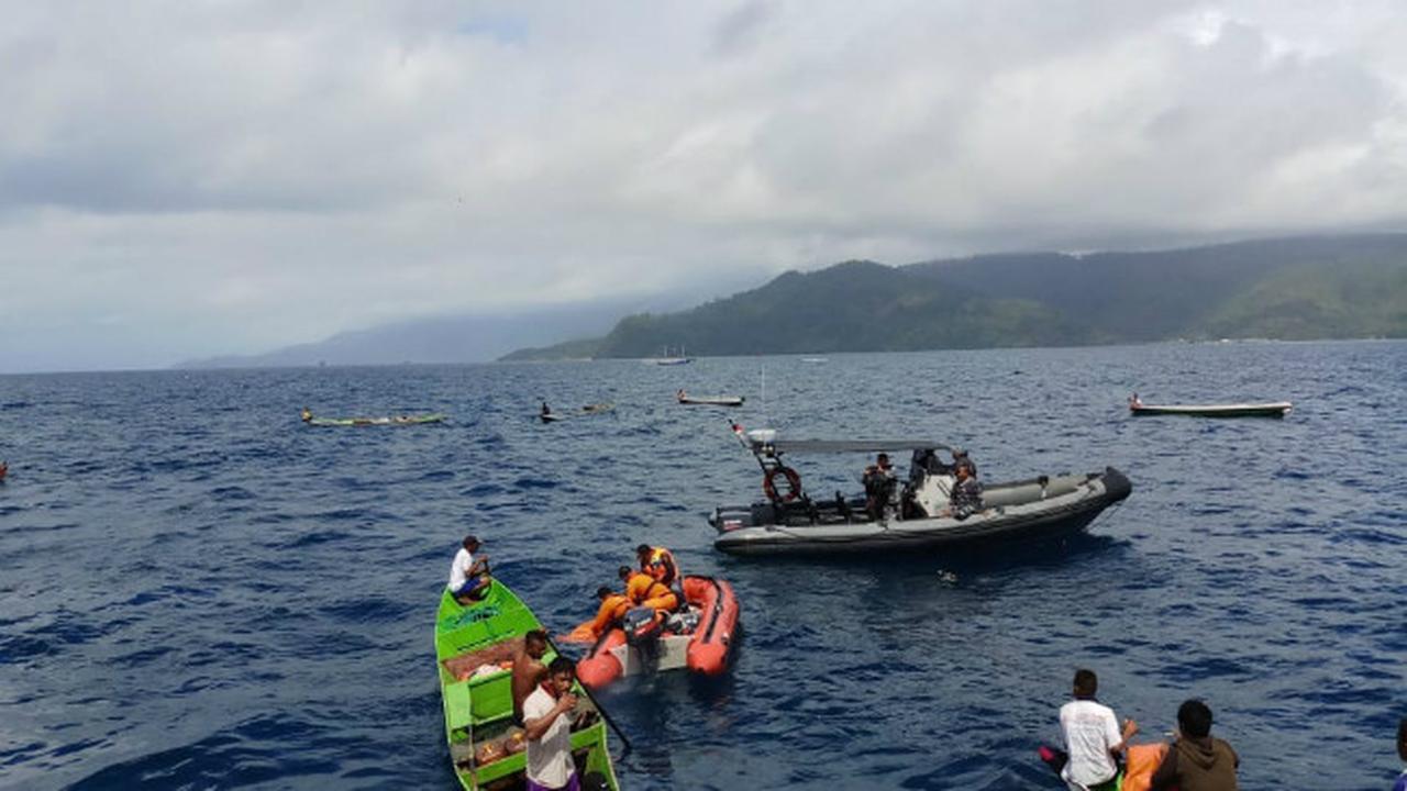 Dua Kapal Bertabrakan di Selat Wawonii, Satu Terbelah dan Tenggelam