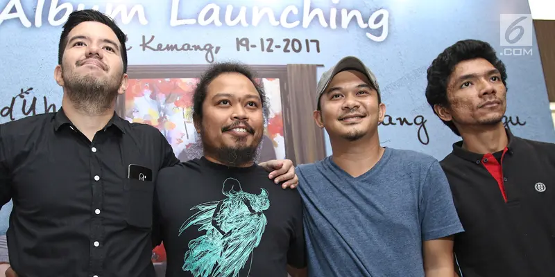 Bertajuk Ruang Tunggu, Payung Teduh Rilis Album Terakhir Bersama Is