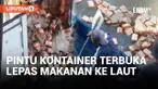 Muatan Makanan Kemasan Tumpah ke Teluk Lamong Akibat Pintu Kontainer Terbuka