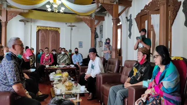 Warna Sunda Wiwitan Cigugur Pada Sulaman Keberagaman