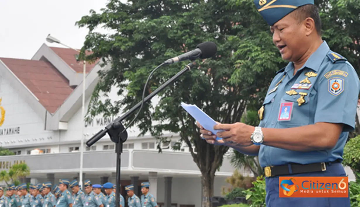 Citizen6, Surabaya: Sehubungan dengan kenaikan tersebut agar seluruh prajurit mengikuti perkembangan yang ada, guna mengamankan dan mengawal realisasi kebijakan pemerintah. (Pengirim: Penkobangdikal)