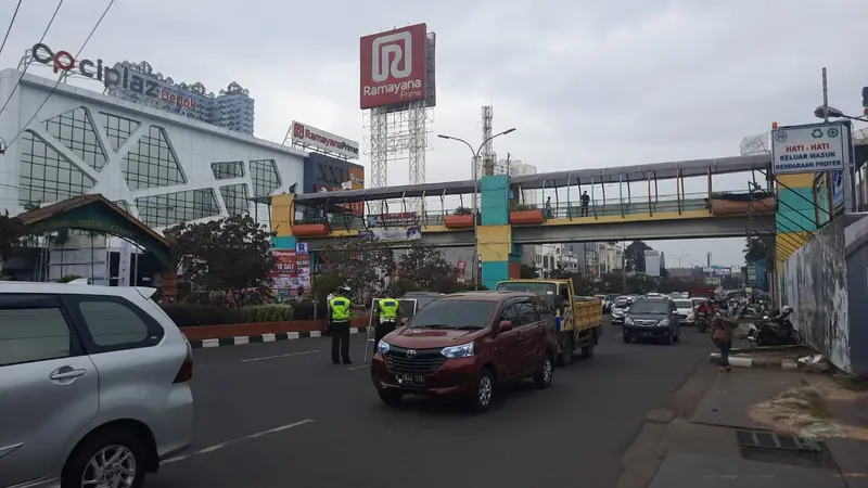 Kondisi Jalan Raya Margonda saat penerapan ganjil genap di Kota Depok