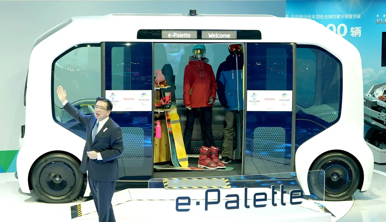 Mobil Toyota e-Palette dipamerkan dalam Pameran Otomotif Internasional Beijing 2020 di Beijing, China, 26 September 2020. Ajang ini mulai digelar pada Sabtu (26/9). (Xinhua/Chen Jianli)