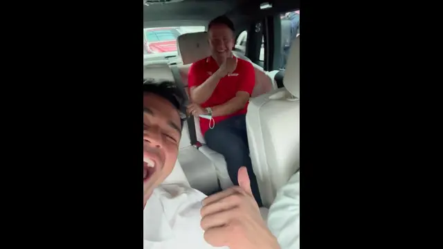Michael Owen, dijemput Raffi Ahmad dan Nagita Slavina dengan mobil Rolls-Royce, Sabtu (20/8/2022) siang hari WIB.