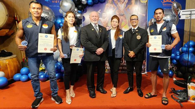 Ketua Perbafi Kemalsyah Nasution (Dua dari Kanan)