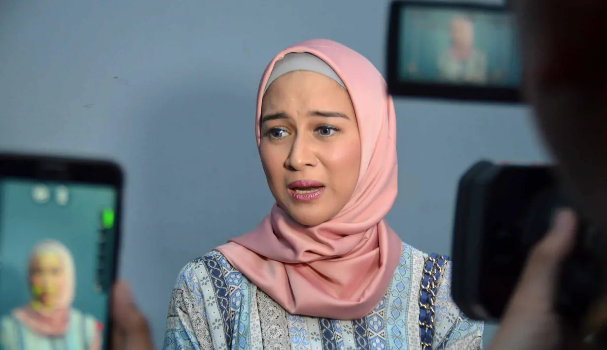 “Aku dah coba ngomong, dah coba nagih, dah coba berbagai cara, nelpon, chat apa segala macam, tapi lama gak ada respon," tambahnya. (Nurwahyunan/Bintang.com)