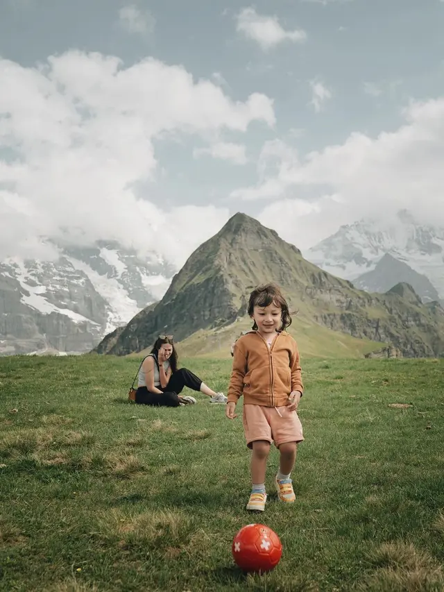 Sabai Morcheck liburan di Swiss (Instagram/sabaidieter)