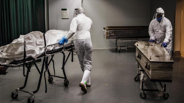 FOTO: [CERITA] Pemusalaran Korban COVID-19 di Soweto