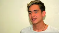 Adipati Dolken Jadi Pria Kemayu di Film 3 Dara