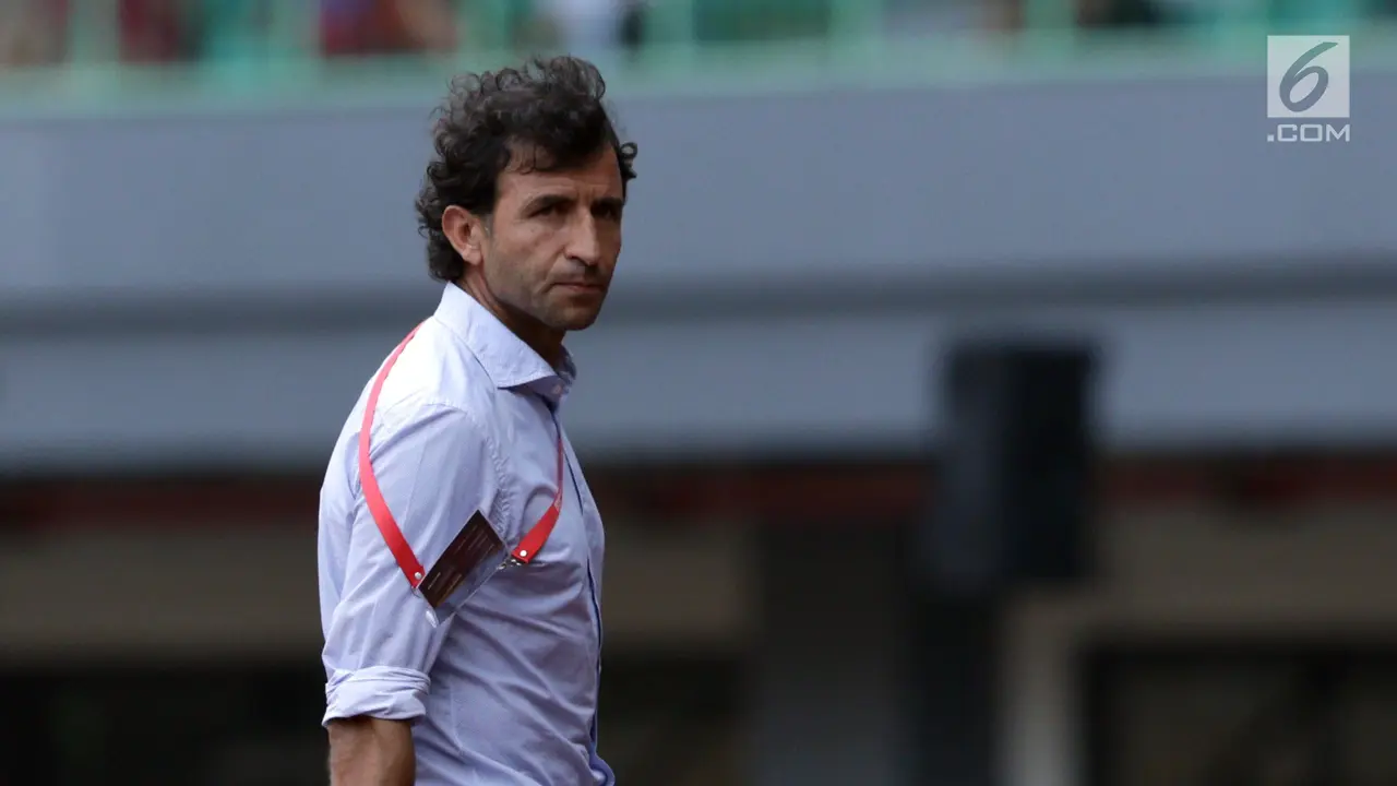 LUIS MILLA 