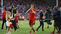 Steven Gerrard berpisah dengan Liverpool