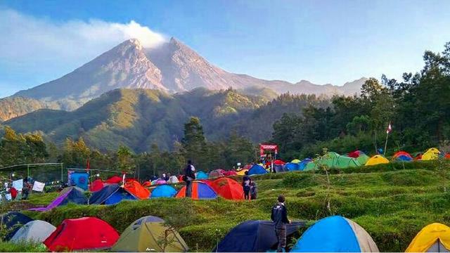 Acampar en la colina Klangon (FB Klangon Merapi)