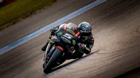 Aksi pembalap Yamaha Tech 3, Johann Zarco dalam tes pramusim MotoGP 2018 di Sirkuit Buriram, Thailand. (Twitter/Yamaha Tech 3)