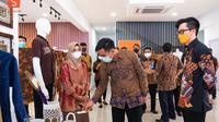 Pembukaan Kampus UMKM Shopee Ekspor dilakukan Direktur Shopee Indonesia Handhika Jahja bersama Walikota Surakarta Gibran Rakabuming. Dok Shopee