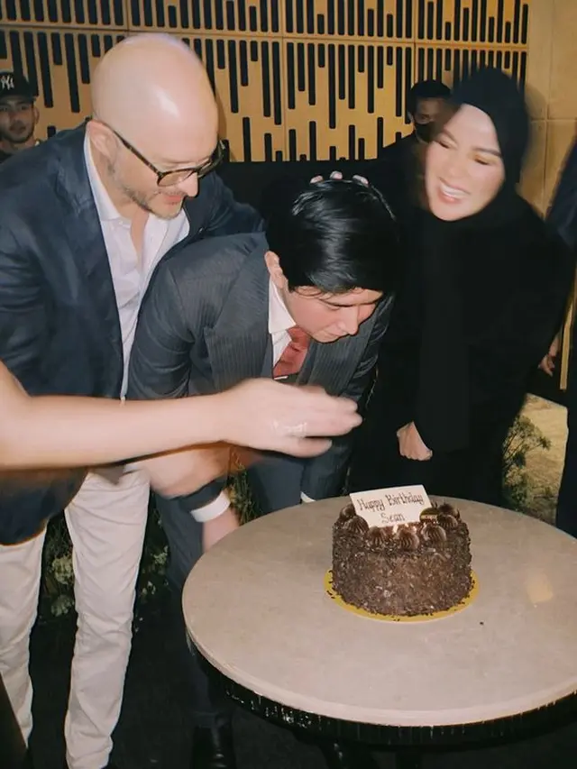 [Fimela] Olla Ramlan dan Melina Tian