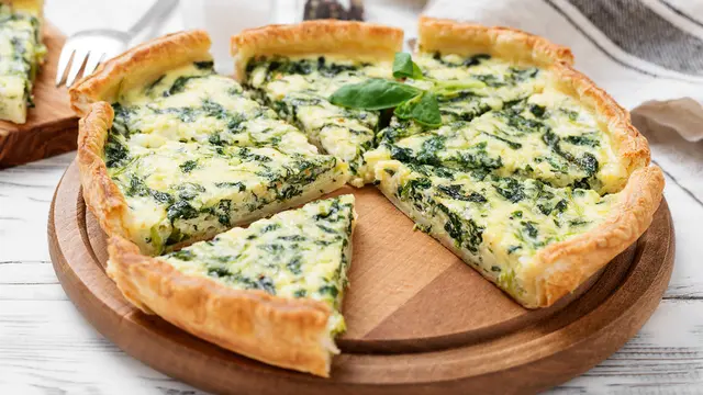 pie quiche bayam keju