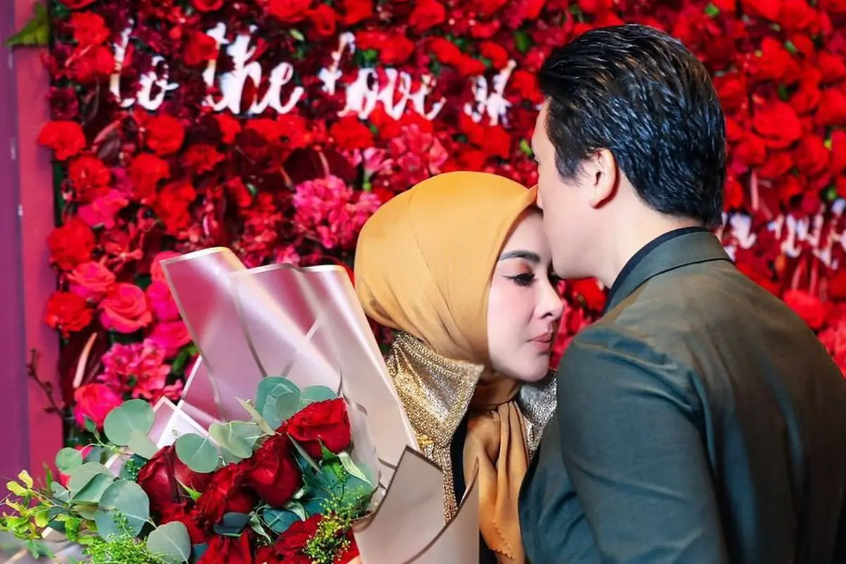 6 Potret Ulang Tahun Syahrini ke-40, Dapat Kejutan Romantis dari Reino Barack