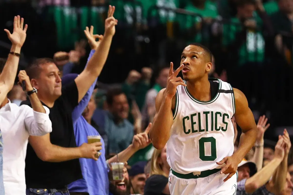 Pemain Boston Celtics Avery Bradley saat menghadapi Washington Wizards (NBA)