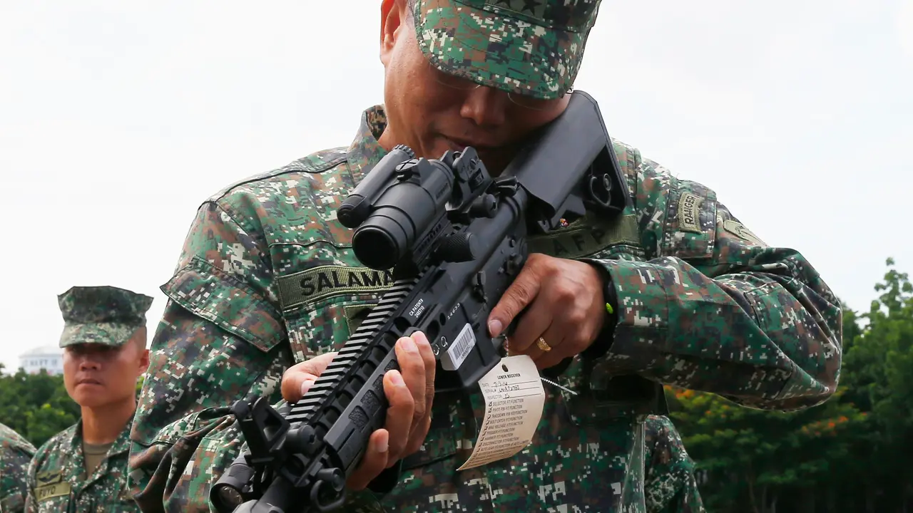 Filipina Terima Senjata dari AS untuk Operasi Militer di Marawi
