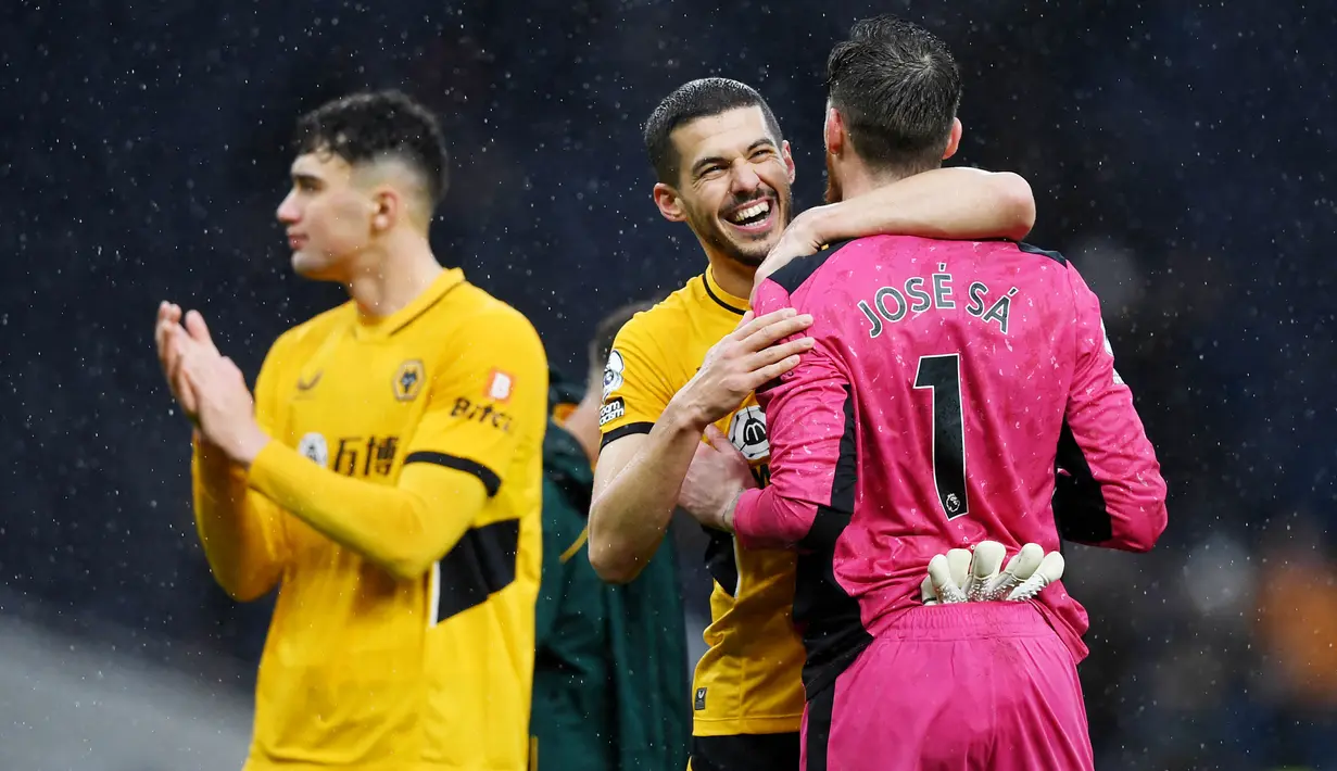 Jika melihat catatan apik tersebut, semestinya kiper 29 tahun ini sudah layak mendapat kesempatan tampil serta melanjutkan tongkat estafet sebagai kiper Timnas Portugal menggantikan Rui Patricio yang semakin menua. (AFP/Daniel Leal)