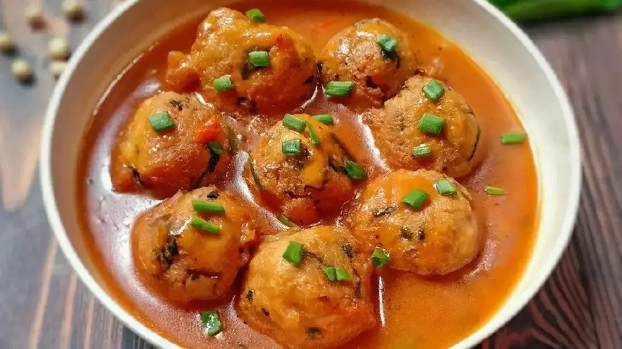 Resep bola-bola ampas kedelai kuah pedas manis. (dok. Cookpad @Oceana_2020)