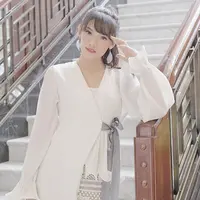 (Instagram/anissaaziza)