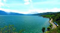 Dua Danau yang menjadi ikon Sumatera Barat adalah Danau Maninjau dan Singkarak. Coba simak cerita berikut