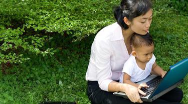 Efek Anak Kecil Sering Mainan Hp Melarang Saja Tak Cukup Ini Tips Efektif Biar Anak Nggak