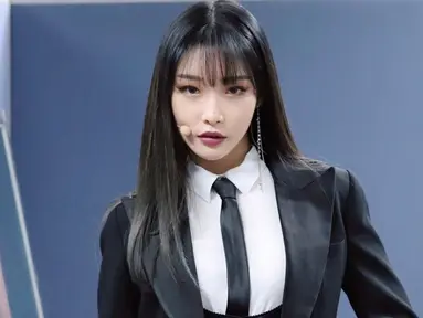 Sebelum debut menjadi solois, Chungha merupakan peserta audisi YG Entertainment dan merupakan mantan trainee di JYP Entertainment. Selain punya vokal yang luar baisa, ia juga jago nge-dance. (Liputan6.com/IG/@chungha_official)