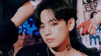 Busana V di BTS 2022 Season's Greetings Laris Terjual